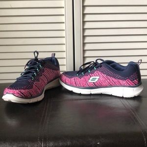 Sketchers running shoes